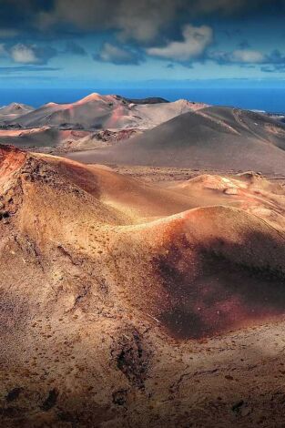 Canarias. Tierra de volcanes Canarias. Tierra de volcanes