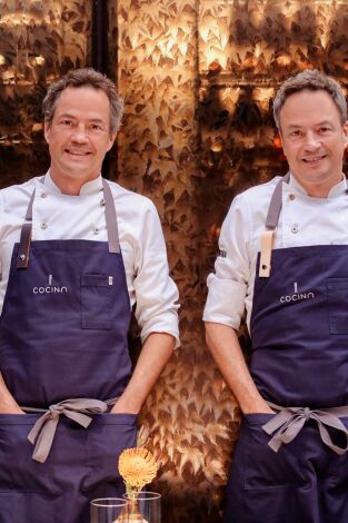 Hermanos Torres en casa: Buñuelos de bacalao con romesco de avellanas