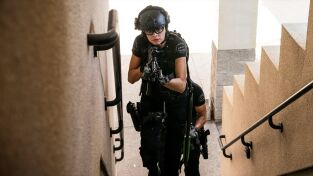 S.W.A.T.: Los hombres de Harrelson (T3): Ep.3 Dinero falso S.W.A.T.: Los hombres de Harrelson (T3): Ep.3 Dinero falso