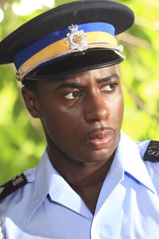 Crimen en el paraíso (T3): Ep.7 El hombre del revólver de oro