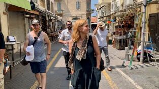 Tráfico ilegal con Mariana Van Zeller: Estafas