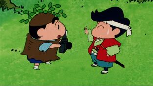 Shin Chan (T1): Ep.431 Nos despertamos en el nuevo piso / Saludamos a los nuevos vecinos/Kazama es un experto disculpándose